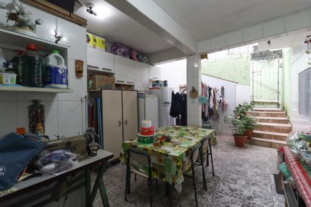 Casa à venda com 240m², 4 quartos e 2 vagasÁrea de serviço 1