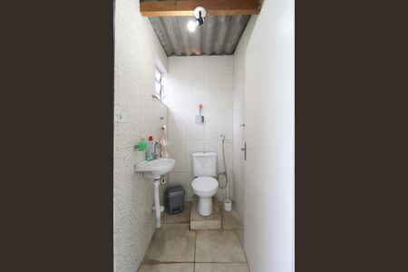 Casa à venda com 240m², 4 quartos e 2 vagasBanheiro de serviço