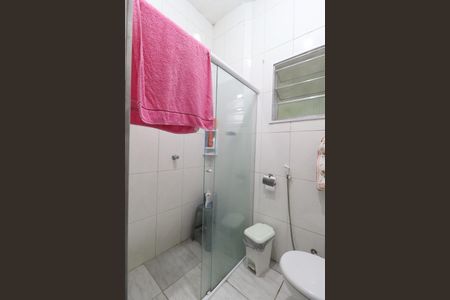 Casa à venda com 240m², 4 quartos e 2 vagasBanheiro da Suíte 2