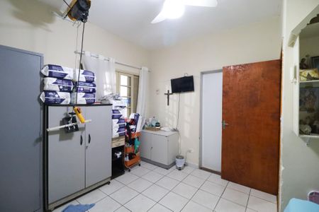 Casa à venda com 240m², 4 quartos e 2 vagasQuarto