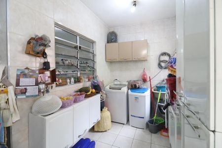 Casa à venda com 240m², 4 quartos e 2 vagasÁrea de serviço 2