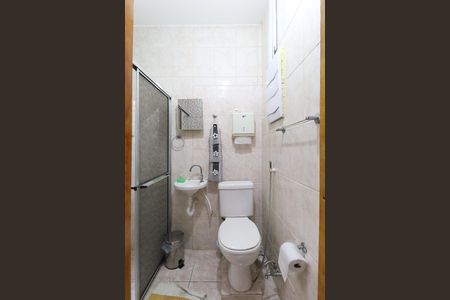 Casa à venda com 240m², 4 quartos e 2 vagasBanheiro 2