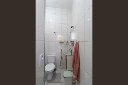 Casa à venda com 240m², 4 quartos e 2 vagasBanheiro da Suíte 1