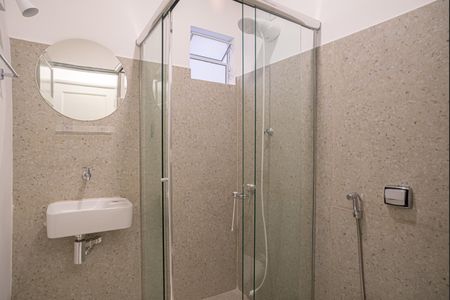 Studio para alugar com 32m², 1 quarto e sem vaga Studio para alugar com 32m², 1 quarto e sem vagaBanheiro