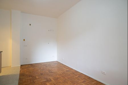 Studio para alugar com 32m², 1 quarto e sem vaga Studio para alugar com 32m², 1 quarto e sem vagaSala/Quarto