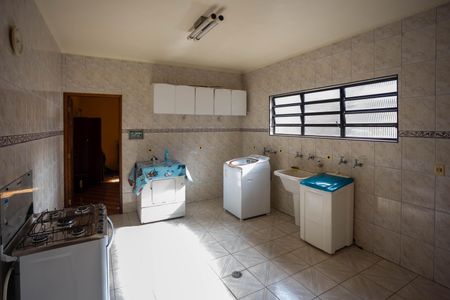 Casa à venda com 337m², 4 quartos e 7 vagasÁrea de Serviço