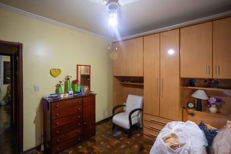 Casa à venda com 337m², 4 quartos e 7 vagasQuarto 2