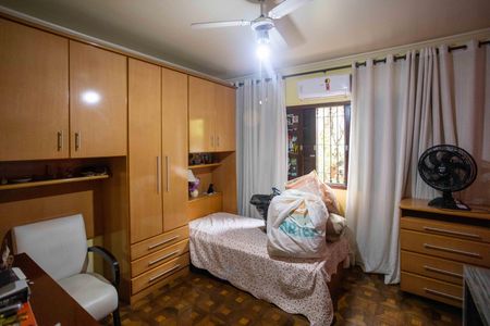 Casa à venda com 337m², 4 quartos e 7 vagasQuarto 2