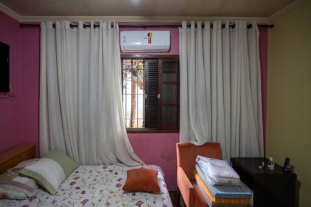 Casa à venda com 337m², 4 quartos e 7 vagasSuíte