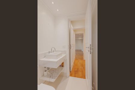 Apartamento à venda com 148m², 2 quartos e 3 vagasBanheiro da Suíte 1