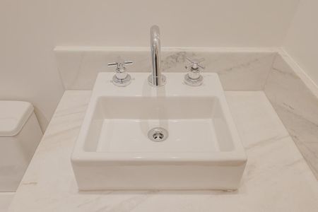 Apartamento à venda com 148m², 2 quartos e 3 vagasBanheiro da Suíte 1