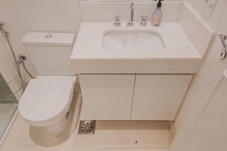 Apartamento à venda com 148m², 2 quartos e 3 vagasBanheiro da Suíte 2