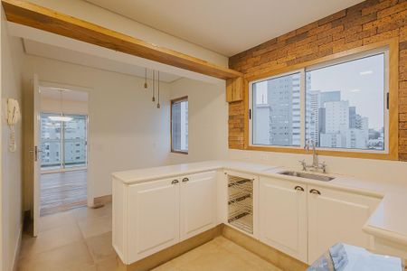 Apartamento à venda com 148m², 2 quartos e 3 vagasCozinha