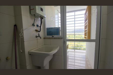 Apartamento à venda com 90m², 3 quartos e 2 vagas Apartamento à venda com 90m², 3 quartos e 2 vagasCozinha e Área de Serviço