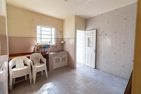 Casa para alugar com 45m², 1 quarto e sem vaga