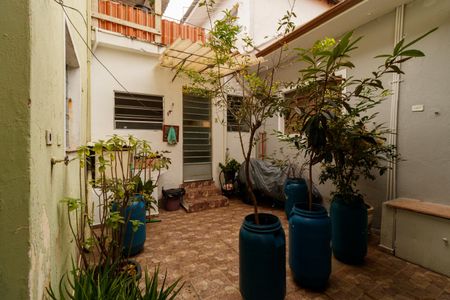 Casa à venda com 419m², 8 quartos e 9 vagasCasa 2