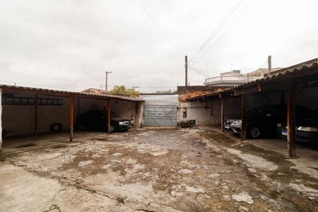 Casa à venda com 419m², 8 quartos e 9 vagasÁrea externa