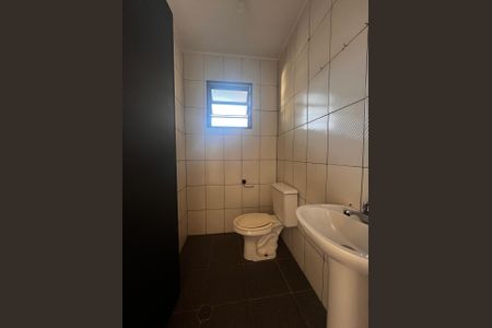 Casa à venda com 355m², 3 quartos e 4 vagas Casa à venda com 355m², 3 quartos e 4 vagasBanheiro de Serviço