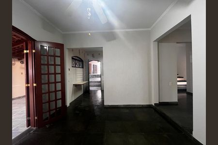 Casa à venda com 355m², 3 quartos e 4 vagas Casa à venda com 355m², 3 quartos e 4 vagasSala de Jantar