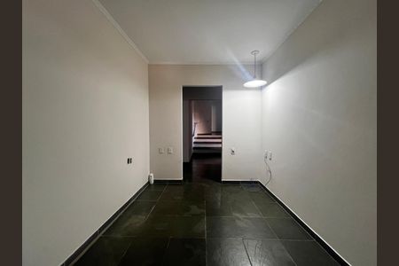 Casa à venda com 355m², 3 quartos e 4 vagas Casa à venda com 355m², 3 quartos e 4 vagasSala de TV