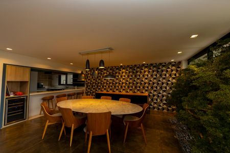 Casa de condomínio para alugar com 280m², 3 quartos e sem vaga Casa de condomínio para alugar com 280m², 3 quartos e sem vagaSala