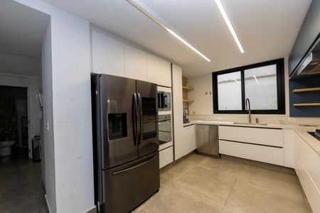 Casa de condomínio para alugar com 280m², 3 quartos e sem vaga Casa de condomínio para alugar com 280m², 3 quartos e sem vagaCozinha