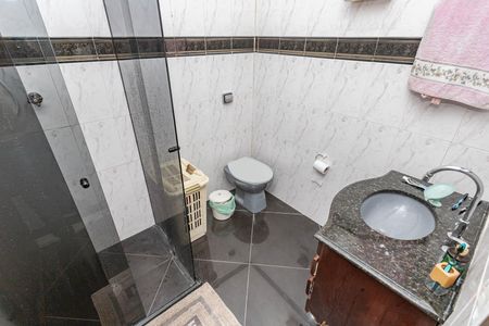 Casa à venda com 180m², 5 quartos e sem vagaBanheiro