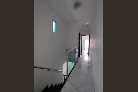 Casa para alugar com 110m², 3 quartos e 2 vagasCorredor