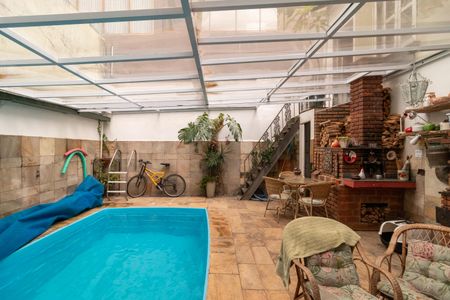 Casa para alugar com 350m², 4 quartos e 4 vagas Casa para alugar com 350m², 4 quartos e 4 vagasPiscina/Churrasqueira