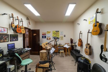 Casa para alugar com 350m², 4 quartos e 4 vagas Casa para alugar com 350m², 4 quartos e 4 vagasQuarto 3