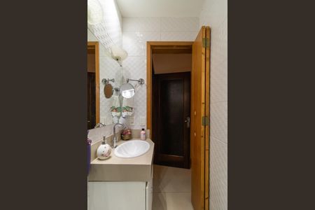 Casa para alugar com 350m², 4 quartos e 4 vagas Casa para alugar com 350m², 4 quartos e 4 vagasBanheiro da Suíte