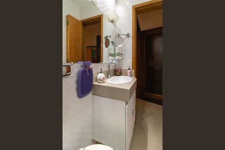 Casa para alugar com 350m², 4 quartos e 4 vagas Casa para alugar com 350m², 4 quartos e 4 vagasBanheiro da Suíte