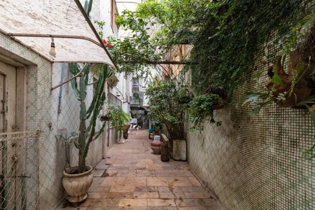 Casa para alugar com 350m², 4 quartos e 4 vagas Casa para alugar com 350m², 4 quartos e 4 vagasQuintal