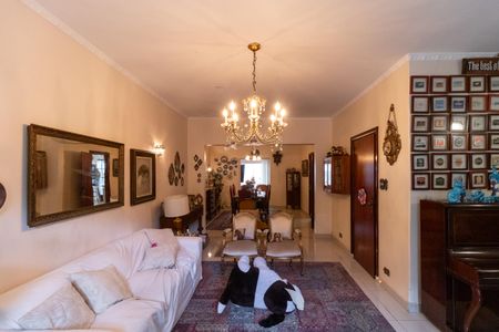 Casa para alugar com 350m², 4 quartos e 4 vagas Casa para alugar com 350m², 4 quartos e 4 vagasSala