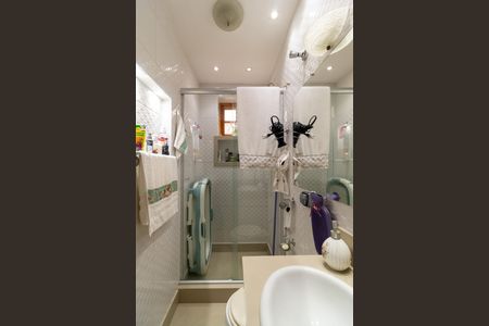 Casa para alugar com 350m², 4 quartos e 4 vagas Casa para alugar com 350m², 4 quartos e 4 vagasBanheiro da Suíte