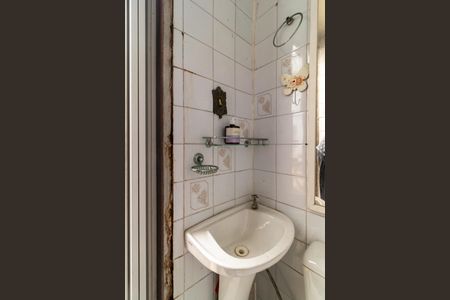 Casa para alugar com 350m², 4 quartos e 4 vagas Casa para alugar com 350m², 4 quartos e 4 vagasLavabo da Piscina