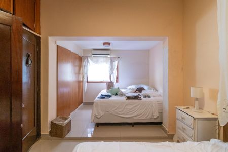 Casa para alugar com 350m², 4 quartos e 4 vagas Casa para alugar com 350m², 4 quartos e 4 vagasSuíte