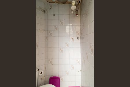 Casa para alugar com 350m², 4 quartos e 4 vagas Casa para alugar com 350m², 4 quartos e 4 vagasLavabo da Piscina