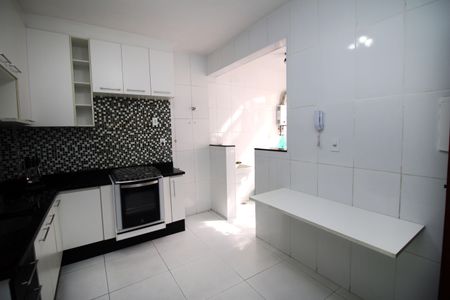 Apartamento à venda com 79m², 2 quartos e 1 vagaCozinha