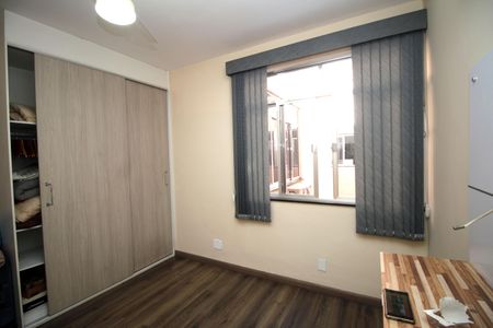 Apartamento à venda com 79m², 2 quartos e 1 vagaQuarto 2