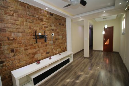 Apartamento à venda com 79m², 2 quartos e 1 vagaSala