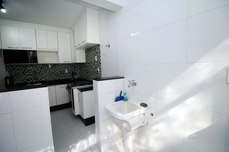 Apartamento à venda com 79m², 2 quartos e 1 vagaÁrea de Serviço