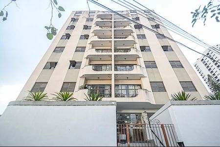 Apartamento à venda com 185m², 3 quartos e 2 vagasFachada e portaria
