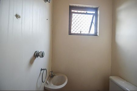 Apartamento à venda com 185m², 3 quartos e 2 vagasBanheiro de serviço