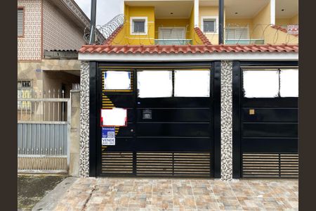 Casa à venda com 130m², 3 quartos e 2 vagasFachada Plaquinha 