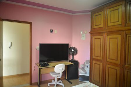 Casa à venda com 191m², 3 quartos e 3 vagasQuarto 1