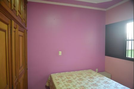 Casa à venda com 191m², 3 quartos e 3 vagasQuarto 1