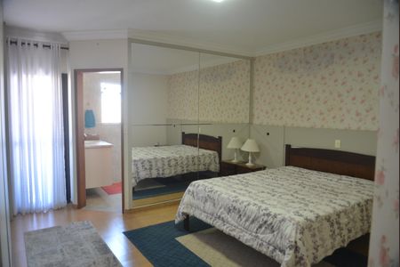 Casa à venda com 191m², 3 quartos e 3 vagasQuarto Suite 1