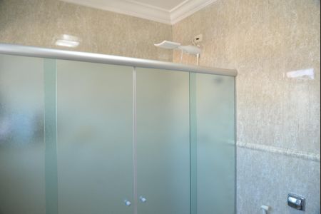 Casa à venda com 191m², 3 quartos e 3 vagasBanheiro da Suíte 1