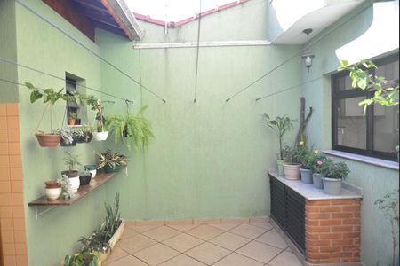 Casa à venda com 191m², 3 quartos e 3 vagasQuintal